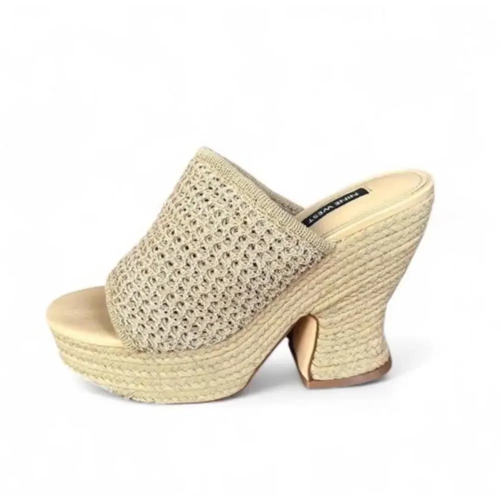 Nine West Feefee Tan Woven Crochet Chunky Heels Women’s Size 8 Y2K Boho Summer